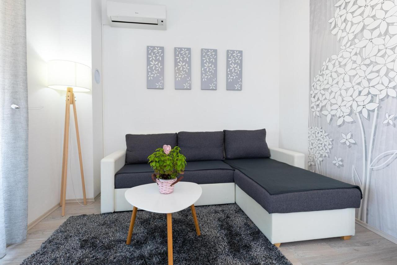 Apartment Kosic N1 Beautiful & Cosy クルク エクステリア 写真