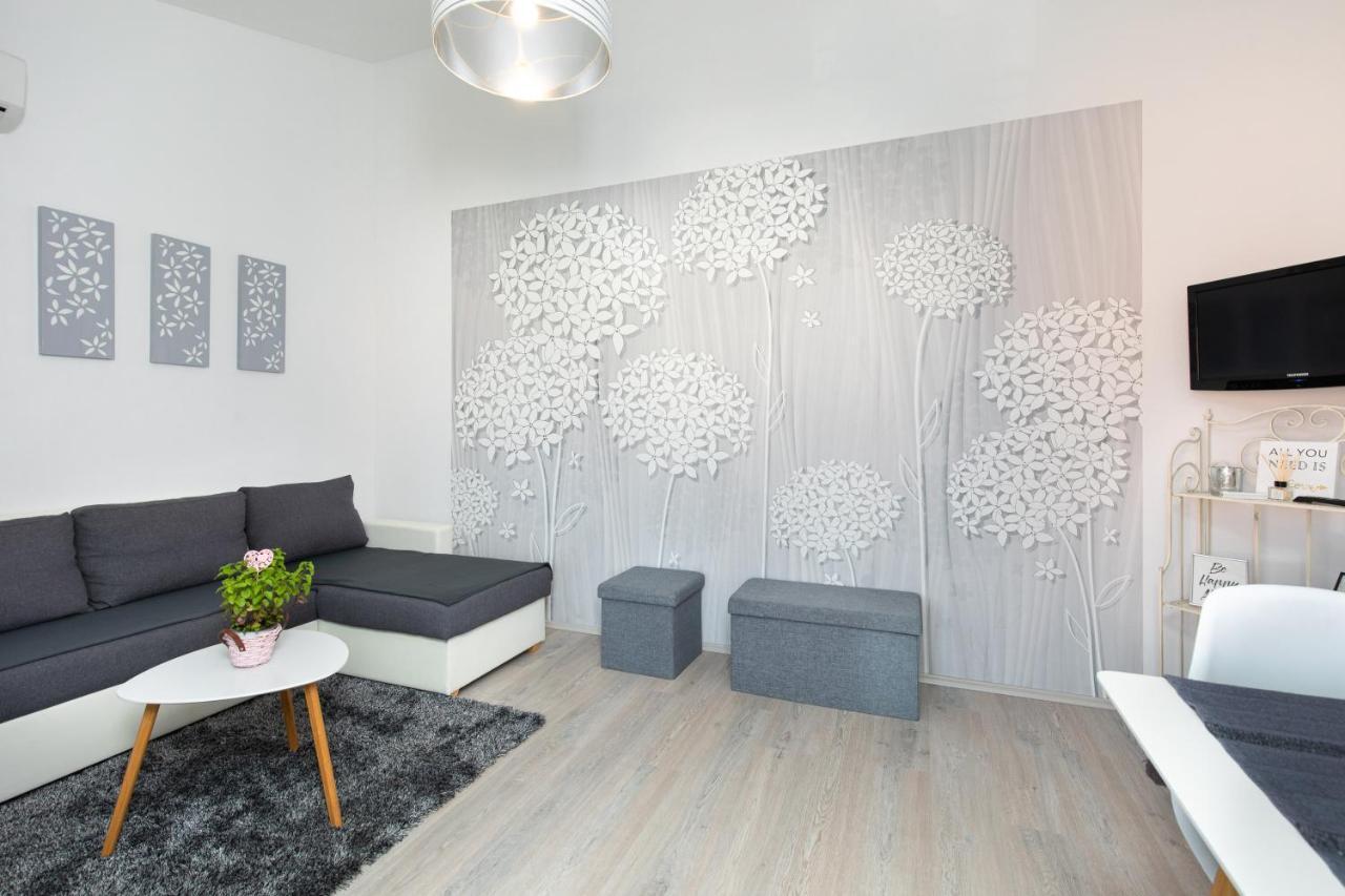 Apartment Kosic N1 Beautiful & Cosy クルク エクステリア 写真